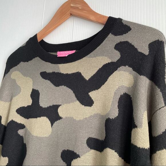 Isaac Mizrahi camouflage long sleeve sweater - Picture 6 of 10